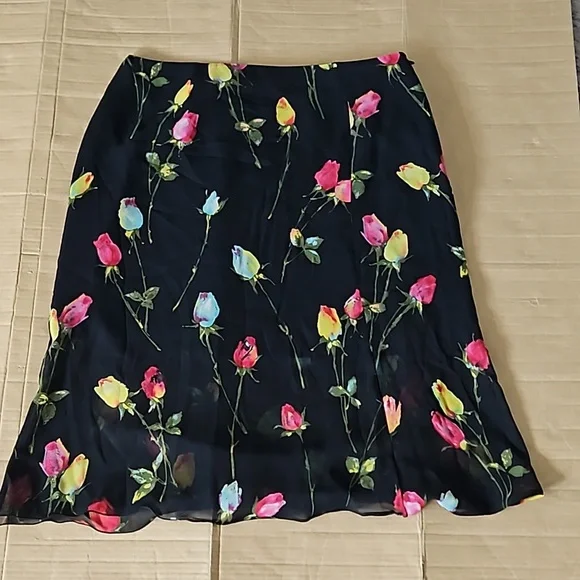 Escada black floral flowy skirt-42 - Picture 3 of 9
